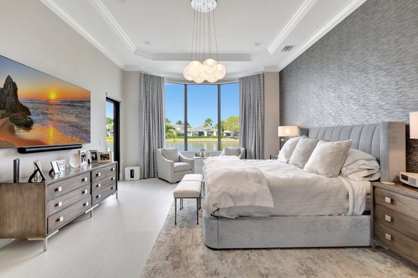 Bedroom, Interior, Pendant Lights, Recessed Lighting, Water