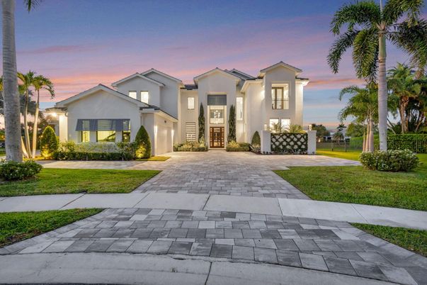 Backyard, Exterior, Facade, Spanish Mediterranean