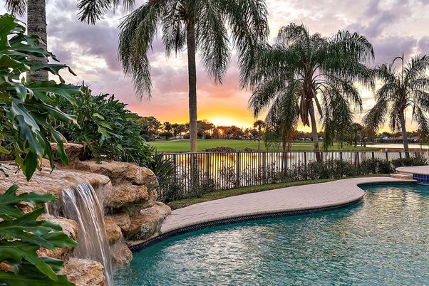 Exterior, Pool, Water