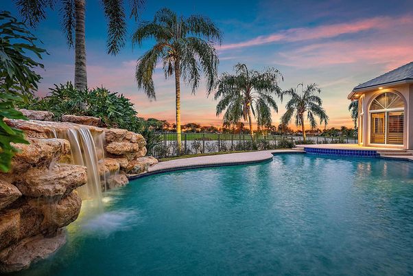 Exterior, Pool, Water