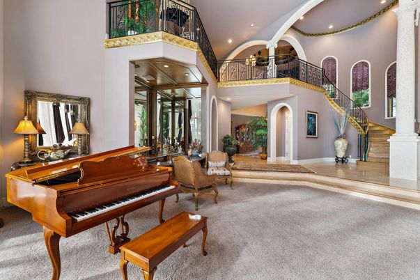 Interior, Piano, Recessed Lighting