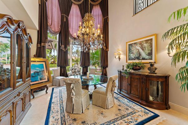 Chandelier, Dining room, Interior