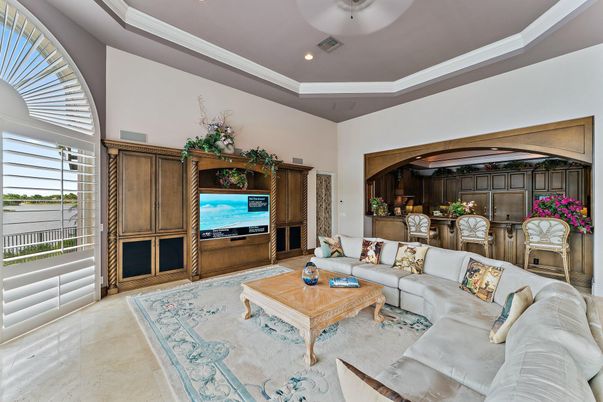 Interior, Living room, Recessed Lighting, Water