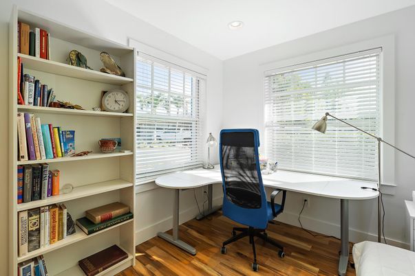 Home Office, Interior, Recessed Lighting, Wood Texture Flooring
