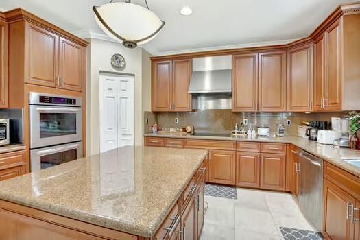 Interior, Kitchen, Pendant Lights, Recessed Lighting, Stainless Steel Appliances