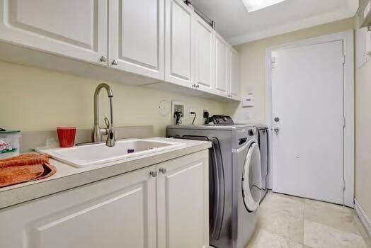 Interior, Washer