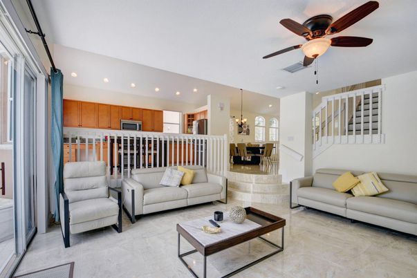 Chandelier, Dining room, Interior, Kitchen, Living room, Pendant Lights, Recessed Lighting, Stainless Steel Appliances