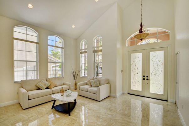 Interior, Living room, Pendant Lights, Recessed Lighting