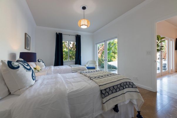 Bedroom, Interior, Pendant Lights