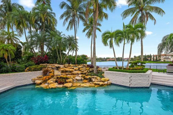 Exterior, Lake, Pool, Water
