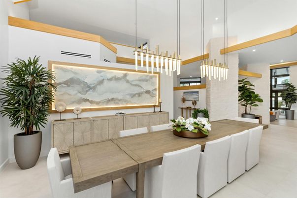 Dining room, Interior, Pendant Lights, Recessed Lighting