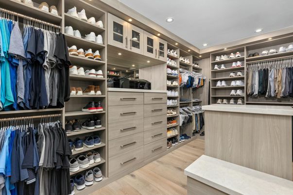 Interior, Recessed Lighting, Walk-in Closets, Wood Texture Flooring