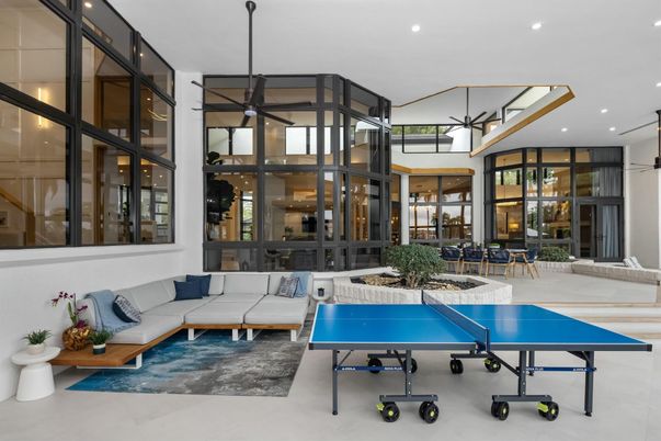 Game Room, Interior, Living room, Recessed Lighting