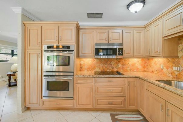 Interior, Kitchen, Stainless Steel Appliances