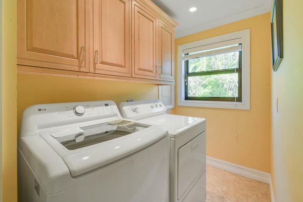 Interior, Recessed Lighting, Washer