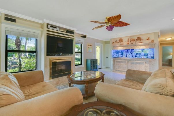 Fireplace, Interior, Living room, Recessed Lighting