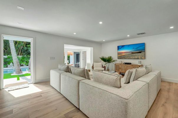 Interior, Living room, Recessed Lighting, Wood Texture Flooring