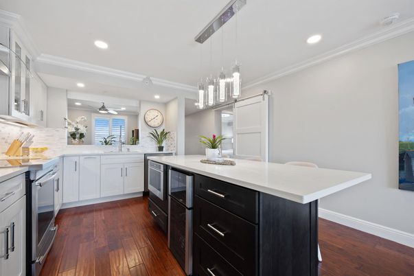 Interior, Kitchen, Pendant Lights, Recessed Lighting, Wood Texture Flooring