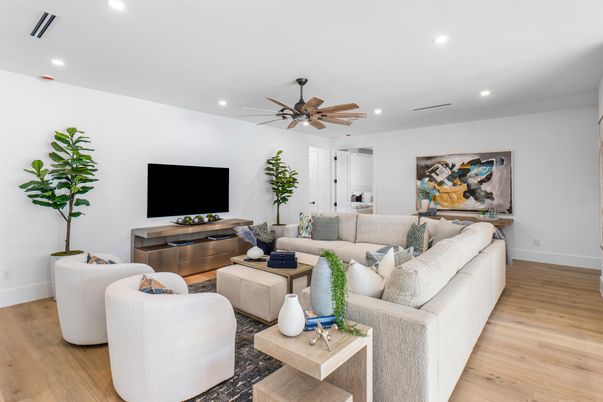 Interior, Living room, Recessed Lighting, Wood Texture Flooring