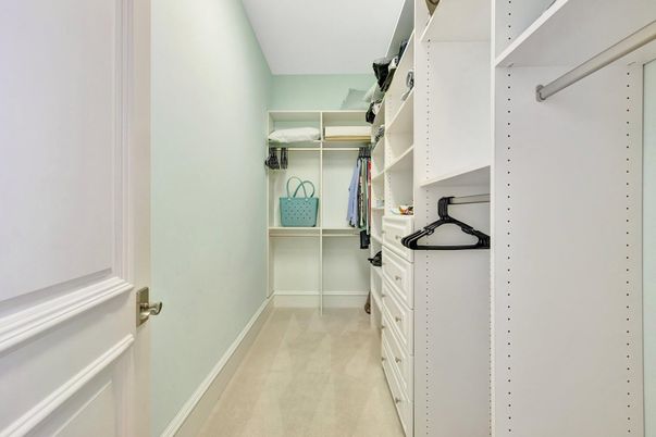 Interior, Walk-in Closets