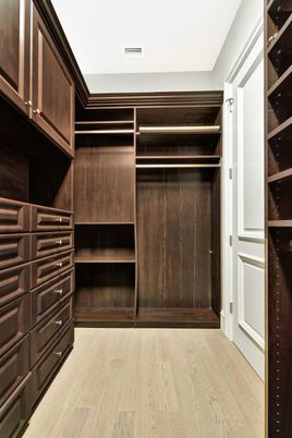 Interior, Walk-in Closets, Wood Texture Flooring