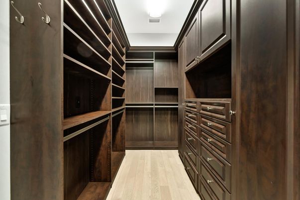 Interior, Walk-in Closets, Wood Texture Flooring