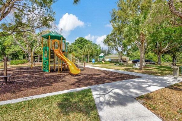 Backyard, Exterior, Playground