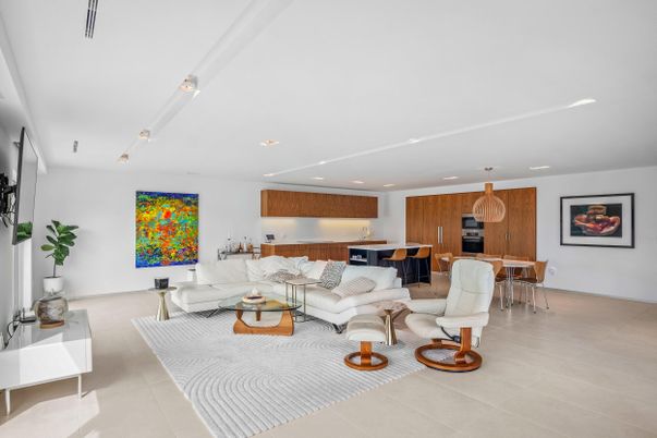 Dining room, Interior, Kitchen, Living room, Recessed Lighting