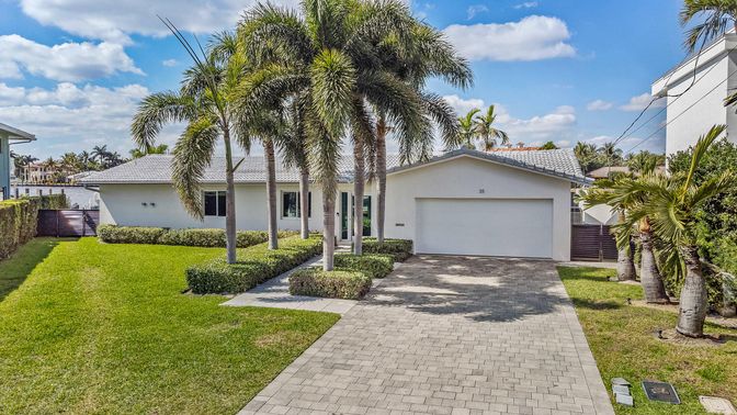 Attached, Backyard, Exterior, Facade, Ranch