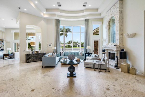 Fireplace, Interior, Living room, Pendant Lights, Recessed Lighting