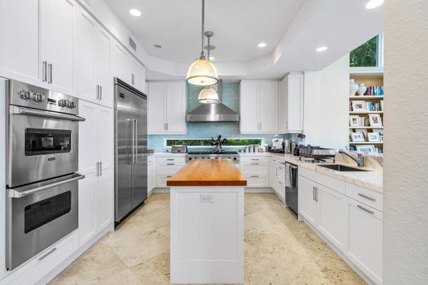 Interior, Kitchen, Pendant Lights, Recessed Lighting, Stainless Steel Appliances
