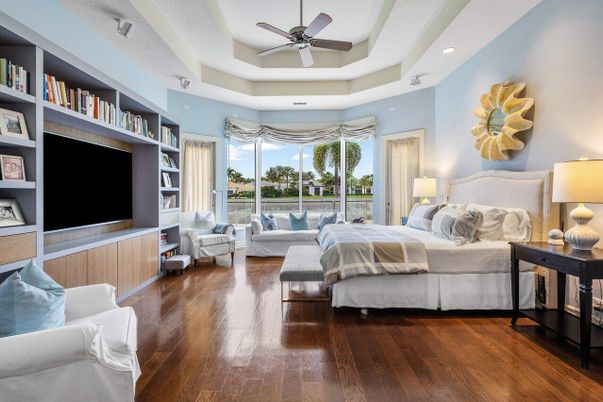 Bedroom, Interior, Living room, Recessed Lighting, Wood Texture Flooring