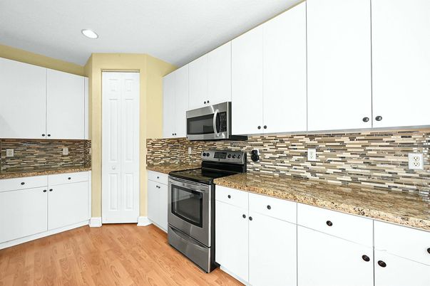 Interior, Kitchen, Recessed Lighting, Wood Texture Flooring
