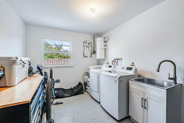 Interior, Washer