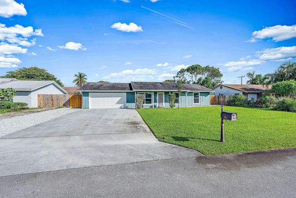 Attached, Backyard, Exterior, Facade, Ranch