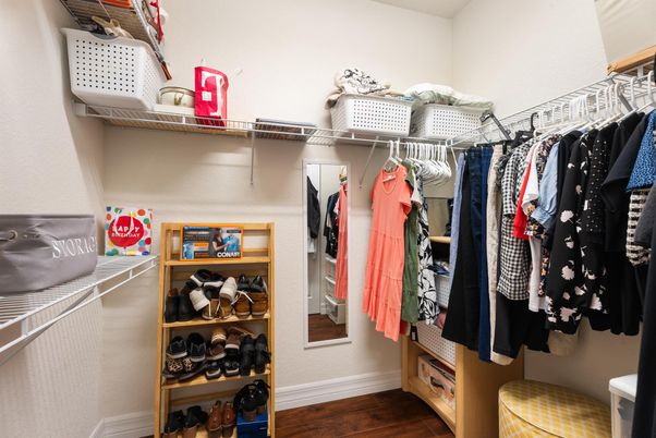 Interior, Walk-in Closets, Wood Texture Flooring
