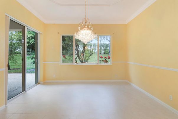 Chandelier, Empty room, Interior