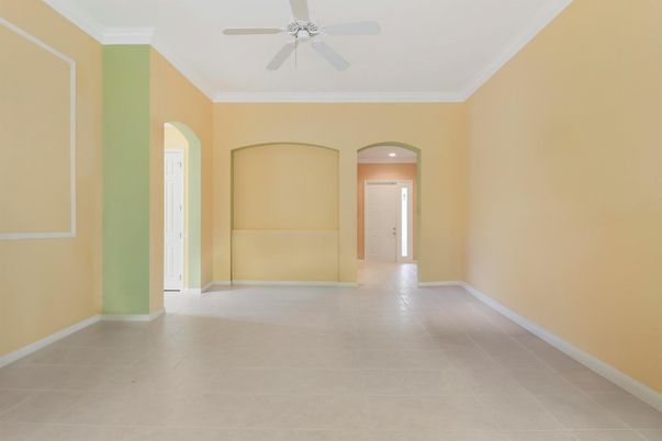 Empty room, Interior, Recessed Lighting