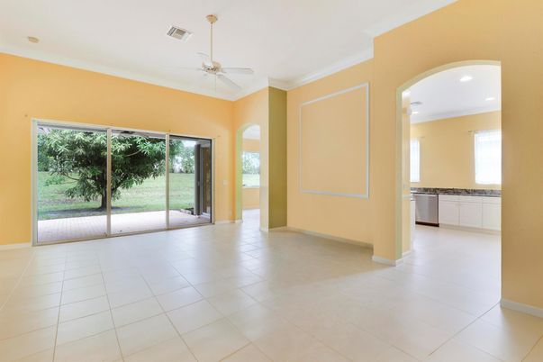 Empty room, Interior, Kitchen, Recessed Lighting