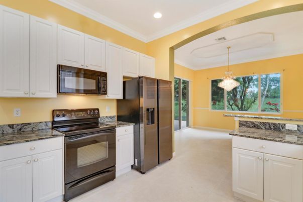 Chandelier, Interior, Kitchen, Recessed Lighting, Stainless Steel Appliances