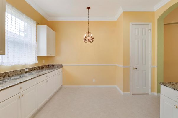 Chandelier, Empty room, Interior, Pendant Lights