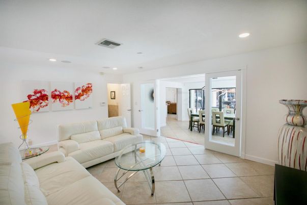 Dining room, Interior, Living room, Recessed Lighting