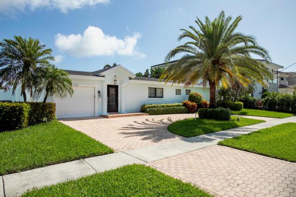 Attached, Backyard, Exterior, Facade, Ranch