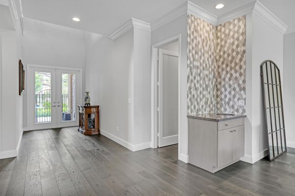 Interior, Recessed Lighting, Wood Texture Flooring