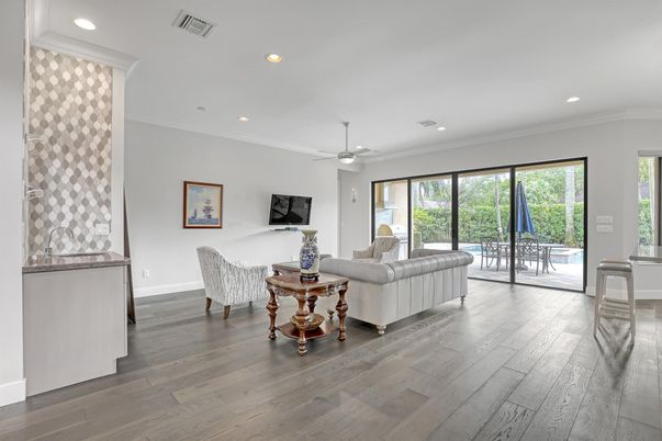 Interior, Living room, Recessed Lighting, Wood Texture Flooring