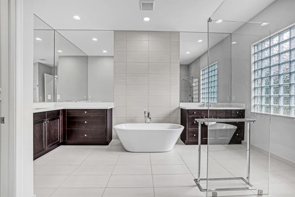 Bathroom, Free Standing Baths, Interior, Recessed Lighting