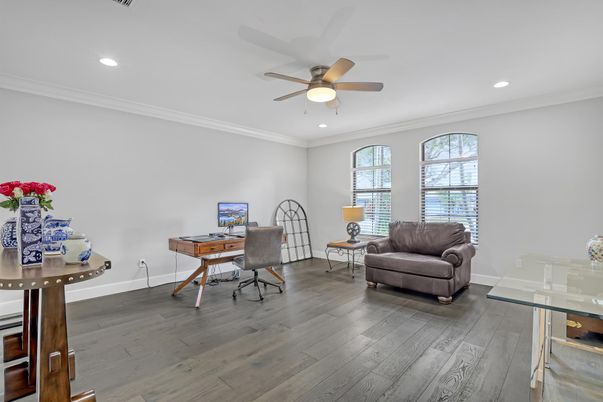 Home Office, Interior, Recessed Lighting, Wood Texture Flooring