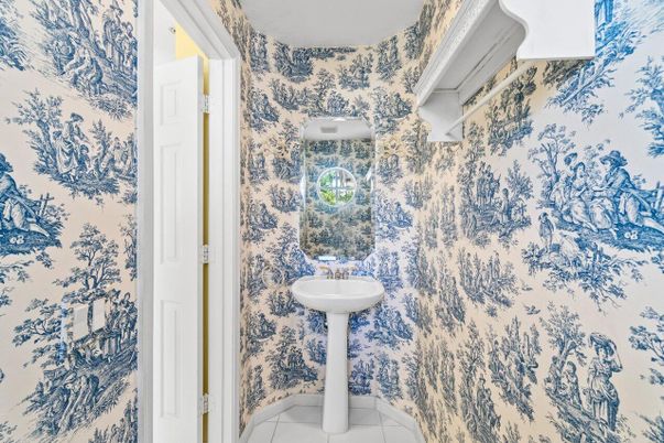 Bathroom, Interior