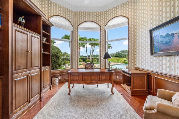 Chandelier, Dining room, Interior