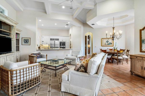 Chandelier, Dining room, Interior, Living room, Recessed Lighting